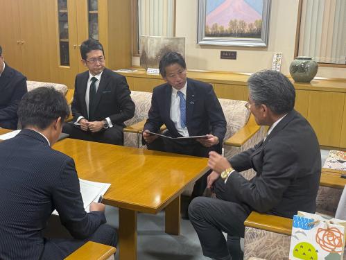 20251106経産省山田副大臣来訪