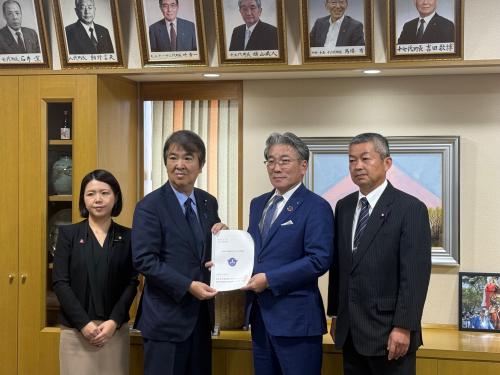 20251225石原環境大臣来訪