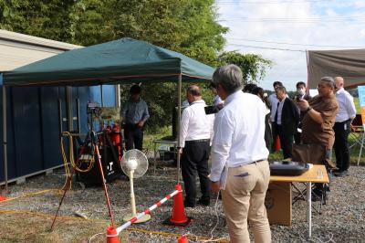粉体水素可搬式水素発電装置